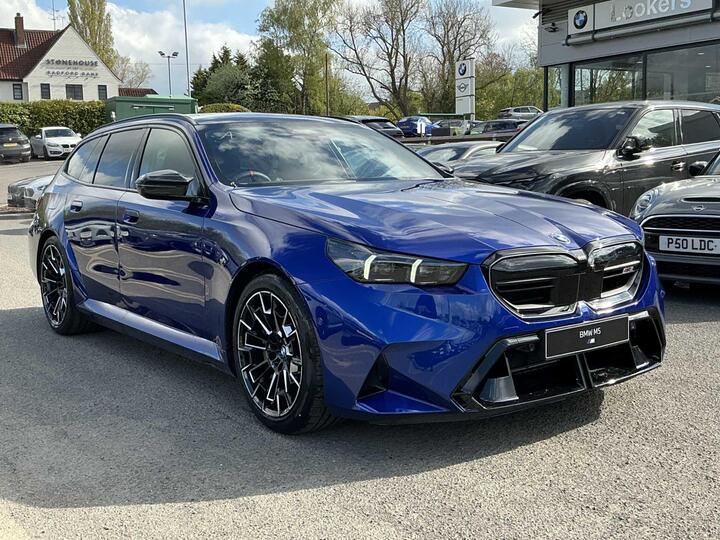 BMW M5 4.4 22.1kWh Touring Steptronic XDrive Euro 6 (s/s) 5dr