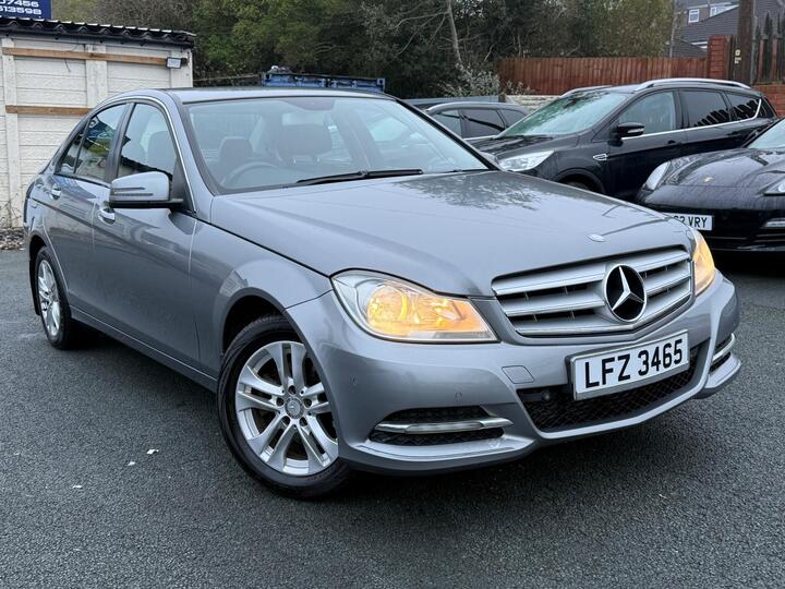 Mercedes-Benz C Class 2.1 C220 CDI BlueEfficiency Executive SE Euro 5 (s/s) 4dr