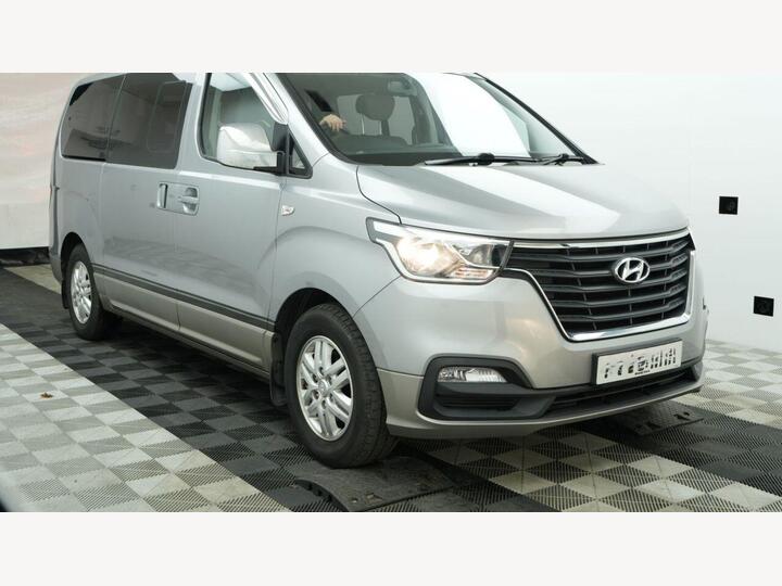 Hyundai I800 2.5 CRDi SE Euro 6 5dr