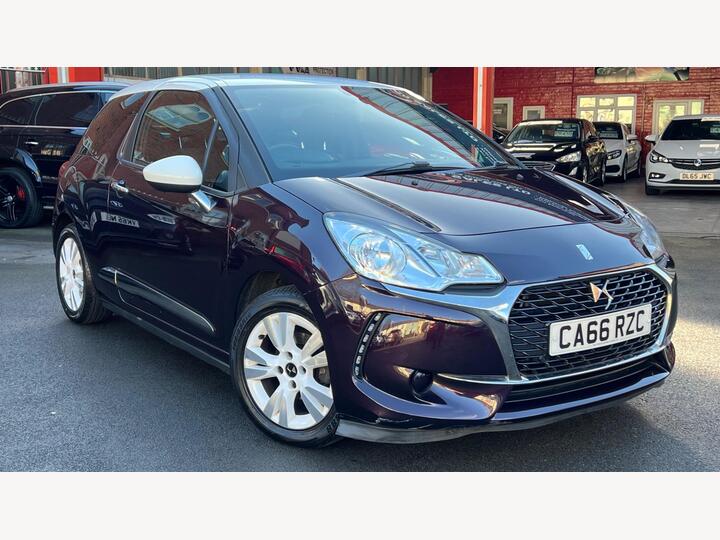 DS AUTOMOBILES DS 3 1.2 PureTech Chic Euro 6 3dr DS AUTOMOBILES DS 3 1.2 PureTech Chic Euro 6 3dr
