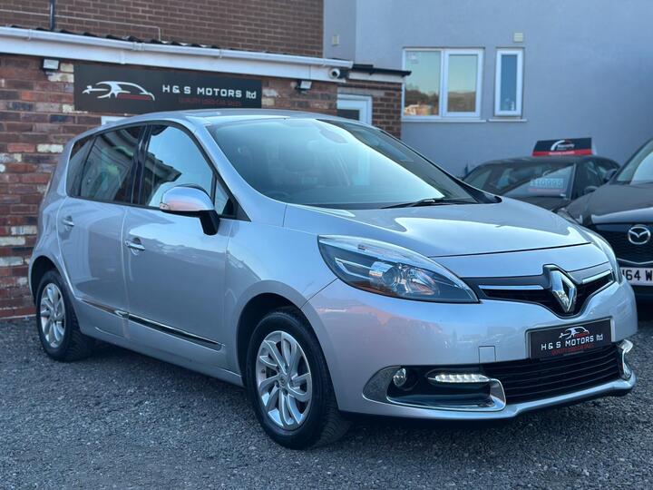 Renault Scenic 1.5 DCi Dynamique Nav Euro 6 (s/s) 5dr Renault Scenic 1.5 DCi Dynamique Nav Euro 6 (s/s) 5dr