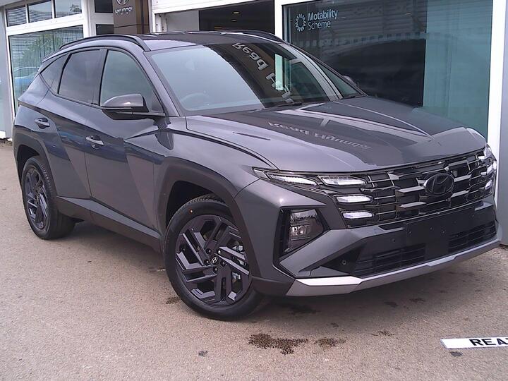 Hyundai TUCSON 1.6T Hybrid Black Line Auto Euro 6 (s/s) 5dr