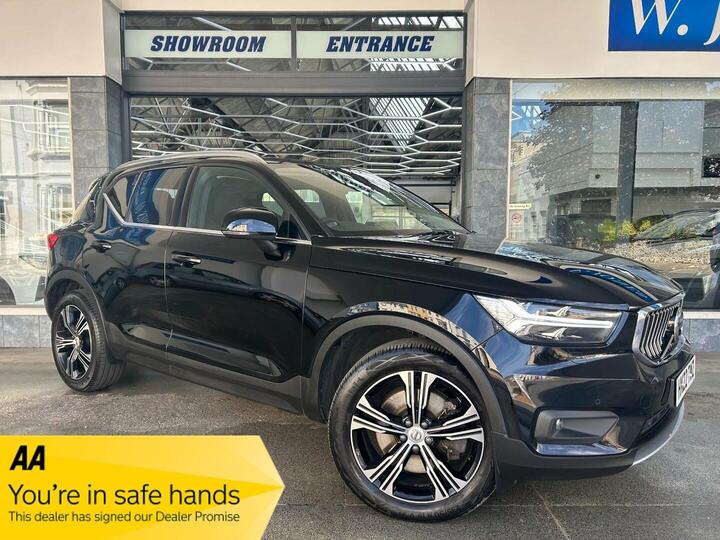 Volvo XC40 1.5h T5 Twin Engine Recharge 10.7kWh Inscription Pro Auto Euro 6 (s/s) 5dr