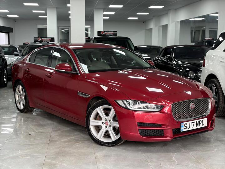 Jaguar XE 2.0d Portfolio Auto Euro 6 (s/s) 4dr