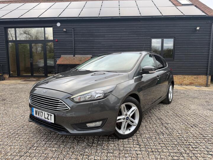 Ford Focus 1.0T EcoBoost Zetec Euro 6 (s/s) 5dr