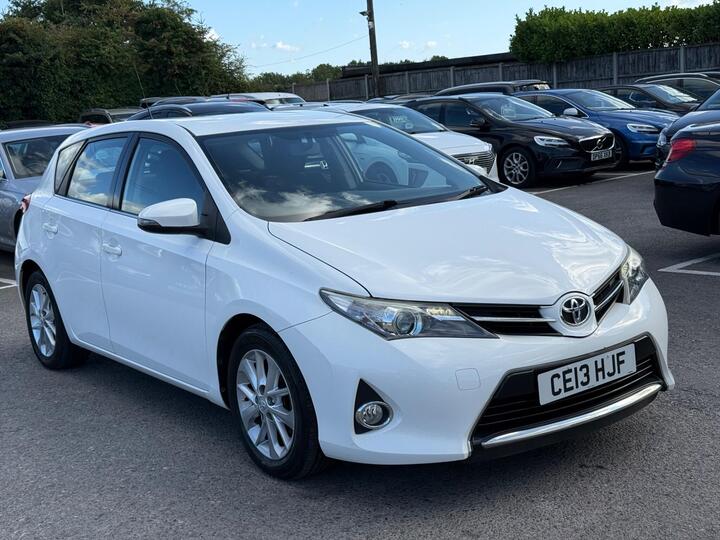 Toyota Auris 1.33 Dual VVT-i Icon Euro 5 (s/s) 5dr