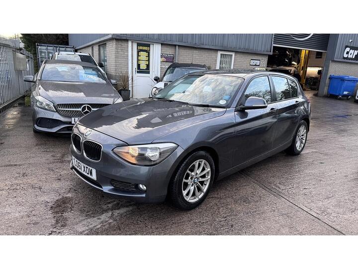 BMW 1 Series 2.0 118d SE Auto Euro 5 (s/s) 5dr