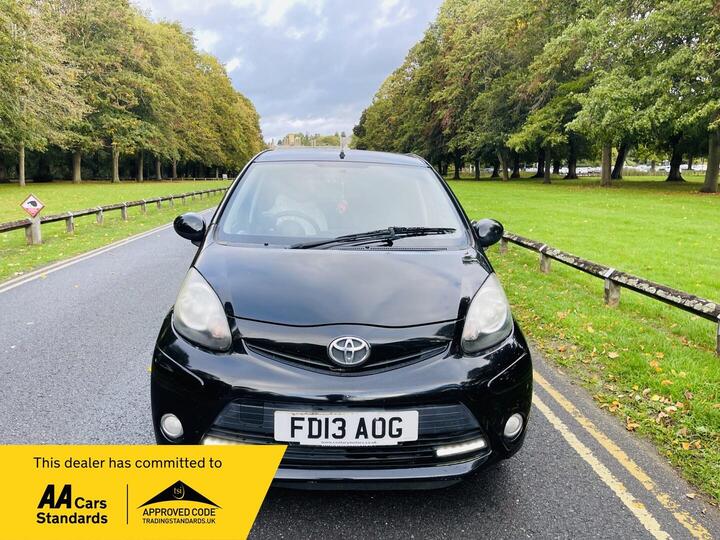 Toyota AYGO 1.0 VVT-i Fire Euro 5 5dr