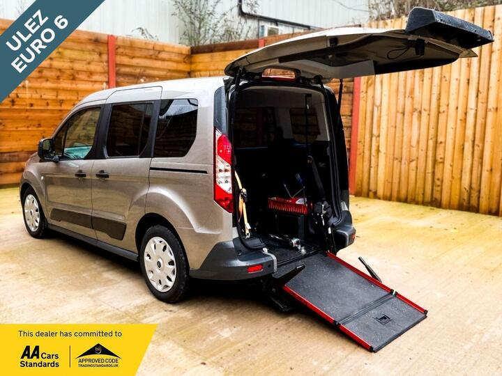 Ford TOURNEO CONNECT 1.5 TDCi Zetec Powershift Euro 6 (s/s) 5dr
