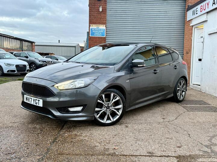 Ford Focus 1.0T EcoBoost ST-Line Euro 6 (s/s) 5dr