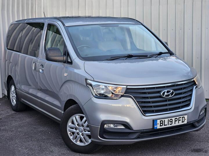 Hyundai I800 2.5 CRDi SE Auto Euro 6 5dr Hyundai I800 2.5 CRDi SE Auto Euro 6 5dr