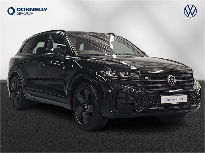 Volkswagen Touareg 3.0 TDI V6 Black Edition Tiptronic 4Motion Euro 6 (s/s) 5dr