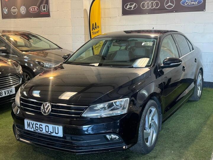 Volkswagen Jetta 2.0 TDI BlueMotion Tech GT Euro 6 (s/s) 4dr Volkswagen Jetta 2.0 TDI BlueMotion Tech GT Euro 6 (s/s) 4dr