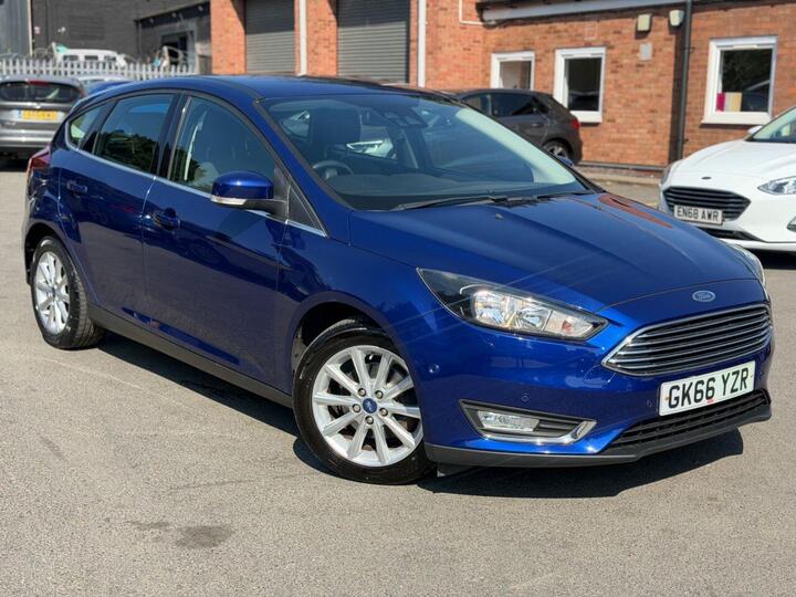 Ford FOCUS 1.0T EcoBoost Titanium Auto Euro 6 (s/s) 5dr