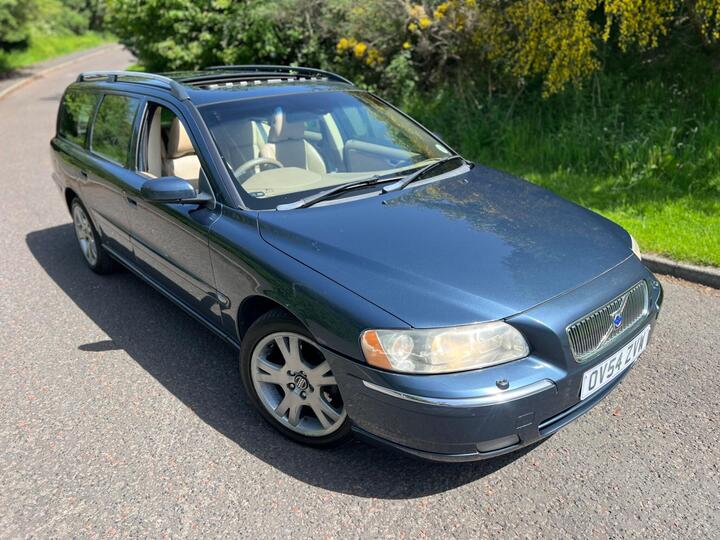 Volvo V70 2.4 SE 5dr