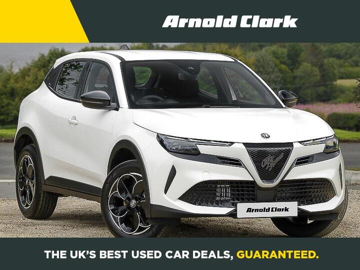Alfa Romeo Junior 1.2 MHEV Ibrida E-DCT Euro 6 (s/s) 5dr Alfa Romeo Junior 1.2 MHEV Ibrida E-DCT Euro 6 (s/s) 5dr