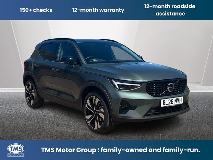 Volvo XC40 2.0 B4 MHEV Plus Dark DCT Auto Euro 6 (s/s) 5dr