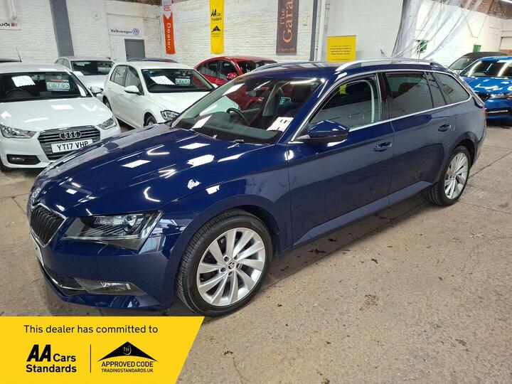 Skoda Superb 2.0 TSI SE L Executive DSG Euro 6 (s/s) 5dr Skoda Superb 2.0 TSI SE L Executive DSG Euro 6 (s/s) 5dr