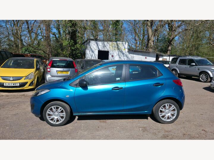 Mazda Mazda2 1.3 TS Euro 5 5dr Mazda Mazda2 1.3 TS Euro 5 5dr