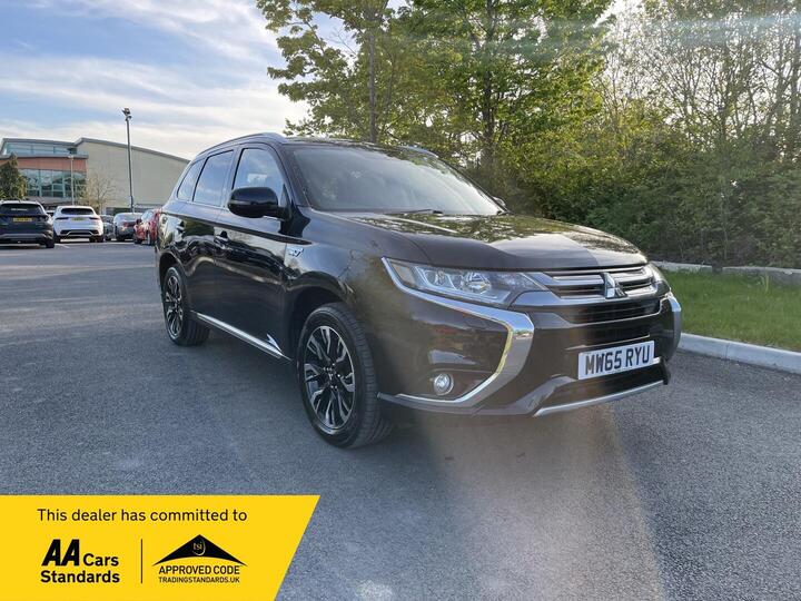Mitsubishi Outlander 2.0h 12kWh GX4h CVT 4WD Euro 6 (s/s) 5dr Mitsubishi Outlander 2.0h 12kWh GX4h CVT 4WD Euro 6 (s/s) 5dr