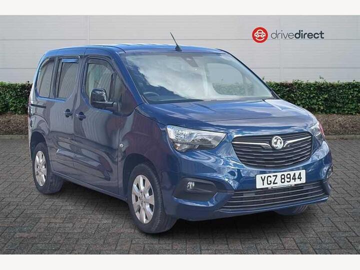 Vauxhall COMBO LIFE 1.5 Turbo D SE Euro 6 (s/s) 5dr Vauxhall COMBO LIFE 1.5 Turbo D SE Euro 6 (s/s) 5dr