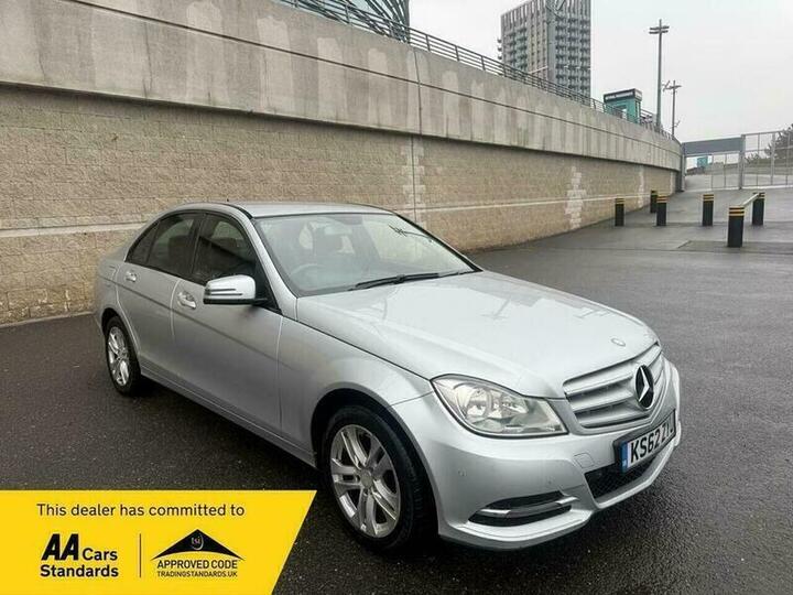 Mercedes-Benz C Class 1.6 C180 BlueEfficiency Executive SE G-Tronic+ Euro 5 (s/s) 4dr