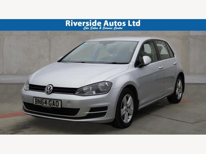 Volkswagen Golf 2.0 TDI BlueMotion Tech SE Euro 5 (s/s) 5dr Volkswagen Golf 2.0 TDI BlueMotion Tech SE Euro 5 (s/s) 5dr