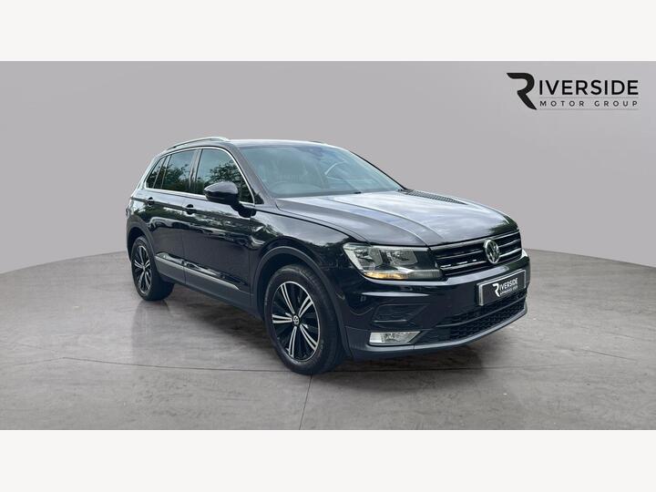 Volkswagen Tiguan 2.0 TDI BlueMotion Tech SE Navigation DSG 4Motion Euro 6 (s/s) 5dr Volkswagen Tiguan 2.0 TDI BlueMotion Tech SE Navigation DSG 4Motion Euro 6 (s/s) 5dr