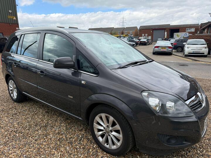 Vauxhall Zafira 1.7 CDTi EcoFLEX Design Euro 5 5dr (SNav)