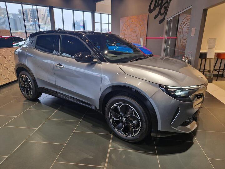 Alfa Romeo Junior 1.2 MHEV Ibrida E-DCT Euro 6 (s/s) 5dr