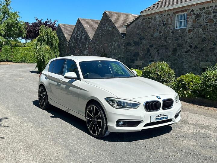 BMW 1 Series 1.5 118i Sport Auto Euro 6 (s/s) 5dr BMW 1 Series 1.5 118i Sport Auto Euro 6 (s/s) 5dr
