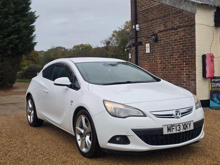 Vauxhall Astra GTC 2.0 CDTi SRi Auto Euro 5 3dr Vauxhall Astra GTC 2.0 CDTi SRi Auto Euro 5 3dr
