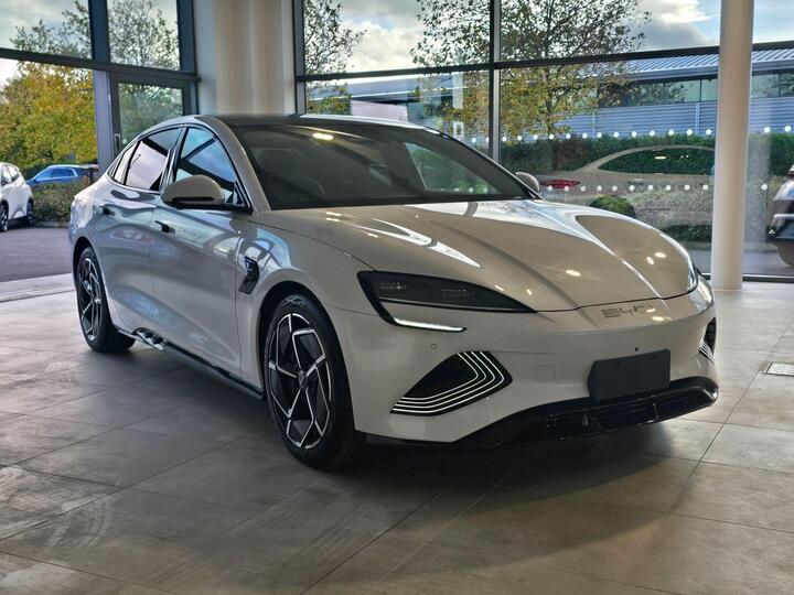 BYD Seal 82.5kWh Design Auto 4dr