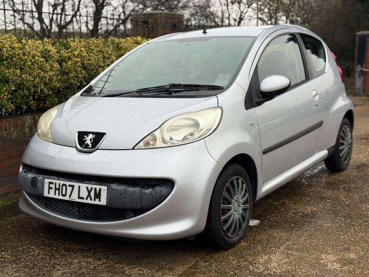 Peugeot 107 1.0 12V Urban Move Euro 4 3dr
