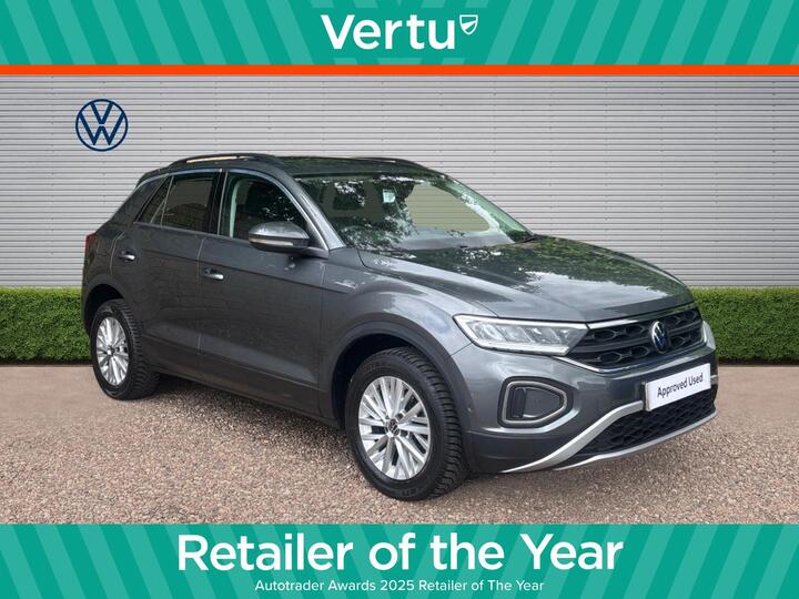 Volkswagen T-Roc 1.5 TSI Life Euro 6 (s/s) 5dr Volkswagen T-Roc 1.5 TSI Life Euro 6 (s/s) 5dr