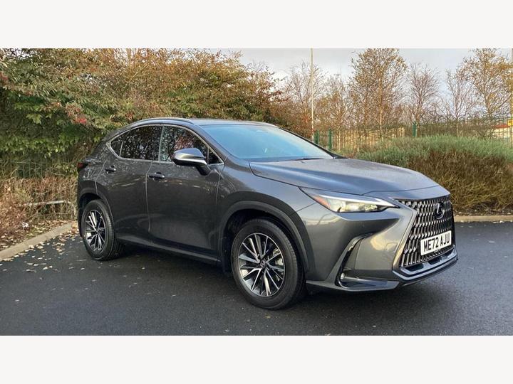 Lexus NX 2.5 450h+ 18.1kWh E-CVT 4WD Euro 6 (s/s) 5dr