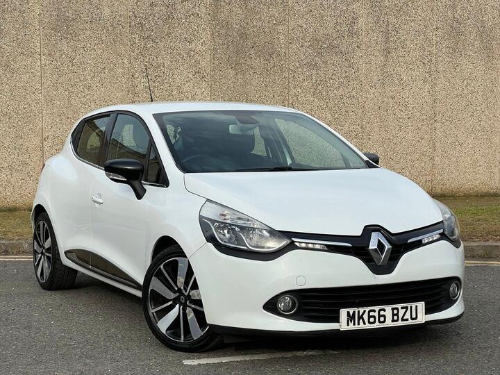 Renault Clio 1.5 DCi Dynamique S Nav Euro 6 (s/s) 5dr Renault Clio 1.5 DCi Dynamique S Nav Euro 6 (s/s) 5dr