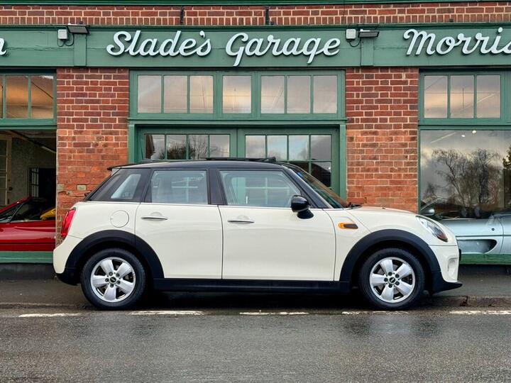 MINI Hatch 1.5 Cooper Auto Euro 6 (s/s) 5dr