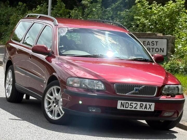 Volvo V70 2.4 SE 5dr