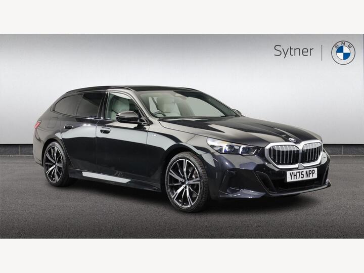 BMW 5 Series 2.0 520i MHT M Sport Touring Steptronic Euro 6 (s/s) 5dr BMW 5 Series 2.0 520i MHT M Sport Touring Steptronic Euro 6 (s/s) 5dr