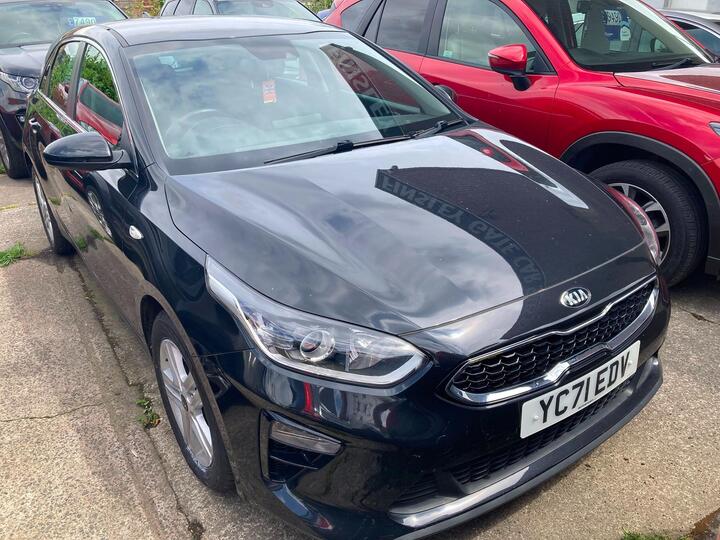 Kia Ceed 1.6 CRDi MHEV 2 NAV Euro 6 (s/s) 5dr