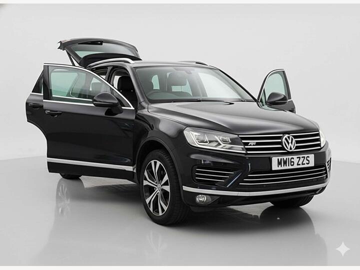Volkswagen TOUAREG 3.0 TDI V6 BlueMotion Tech R-Line Tiptronic 4WD Euro 6 (s/s) 5dr Volkswagen TOUAREG 3.0 TDI V6 BlueMotion Tech R-Line Tiptronic 4WD Euro 6 (s/s) 5dr