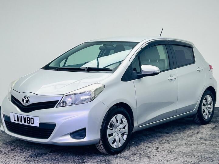 Toyota Yaris 1.33 Dual VVT-i TR Multidrive S Euro 5 5dr