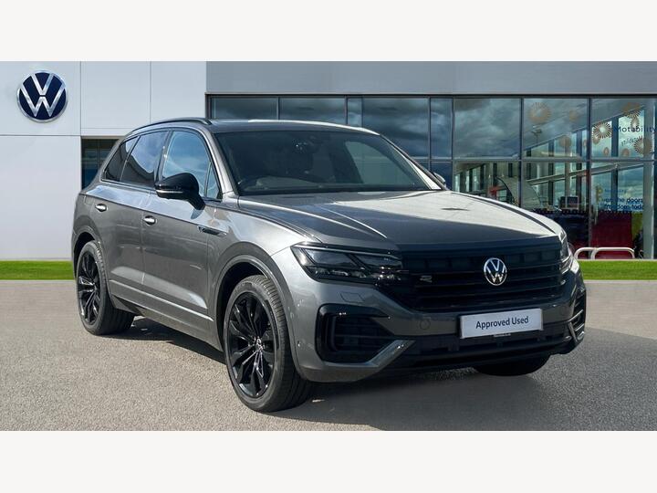 Volkswagen Touareg 3.0 TDI V6 Black Edition Tiptronic 4Motion Euro 6 (s/s) 5dr