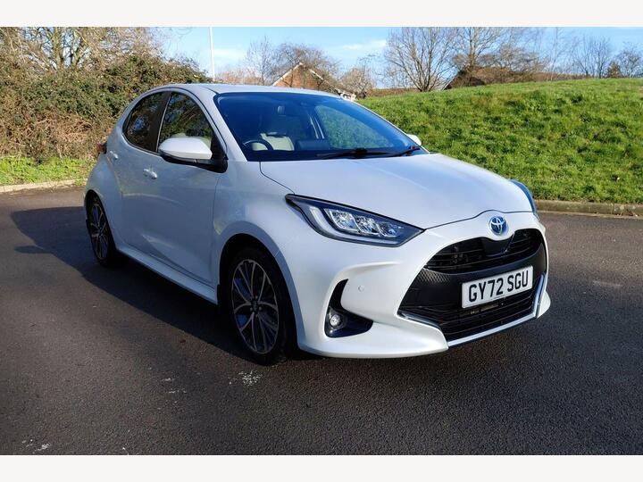 Toyota Yaris 1.5 VVT-h Excel E-CVT Euro 6 (s/s) 5dr Toyota Yaris 1.5 VVT-h Excel E-CVT Euro 6 (s/s) 5dr