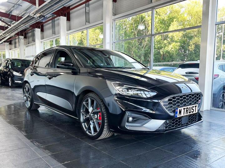 Ford FOCUS 2.3T EcoBoost ST Euro 6 (s/s) 5dr