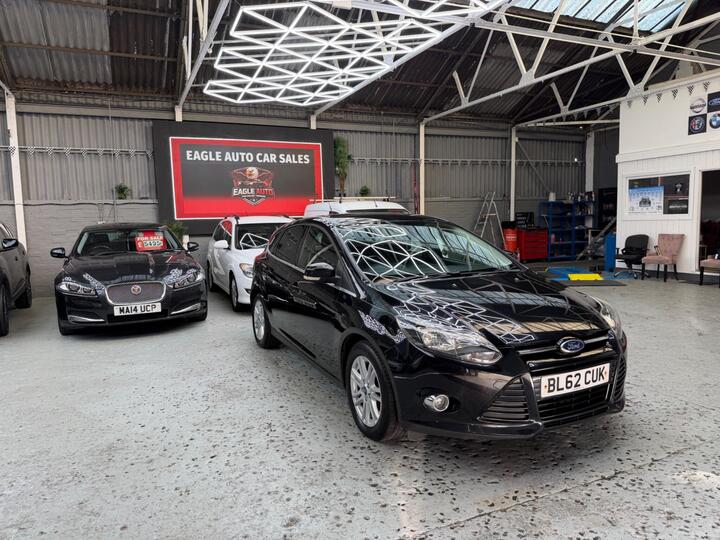 Ford Focus 1.0T EcoBoost Titanium Euro 5 (s/s) 5dr