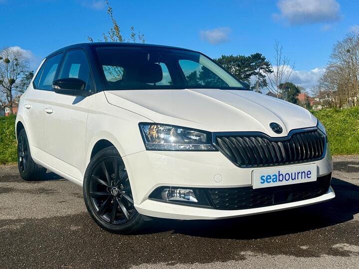 Skoda Fabia 1.0 Colour Edition Euro 6 (s/s) 5dr Skoda Fabia 1.0 Colour Edition Euro 6 (s/s) 5dr