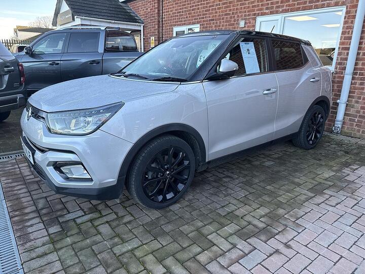 SsangYong Tivoli 1.6P LE Auto Euro 6 (s/s) 5dr