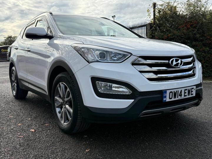 Hyundai Santa Fe 2.2 CRDi Premium 4WD Euro 5 5dr (7 Seat) Hyundai Santa Fe 2.2 CRDi Premium 4WD Euro 5 5dr (7 Seat)